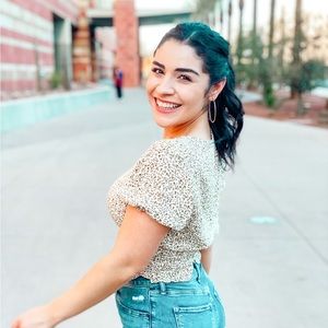 Meet your Posher, Sabrina